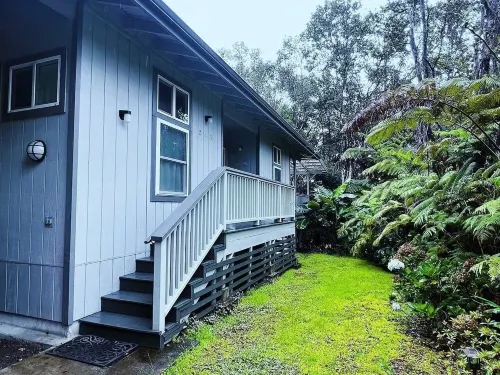Hale Malie - a peaceful rainforest retreat minutes from Volcano National Park!