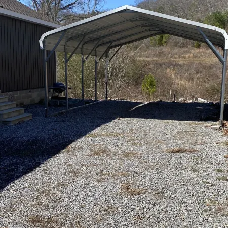 Quiet fishing cottage with lake view. 2 BR/2BA<br> “come catch some memories”