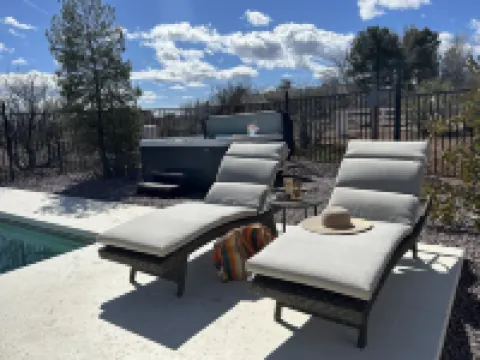 Heated Pool ~ Hot Tub ~ Scenic Views ~ Lux Stay Hotels in Cottonwood-Verde Village
