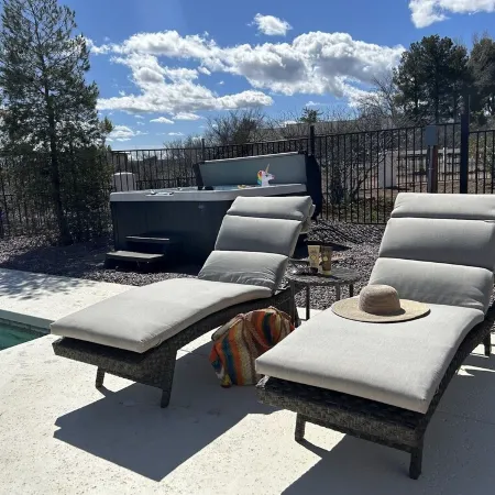 Heated Pool ~ Hot Tub ~ Scenic Views ~ Lux Stay