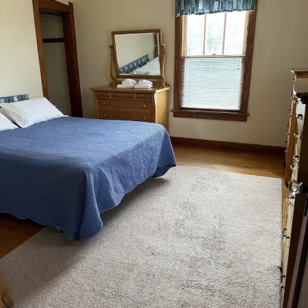 Four bedroom charming historical Harbor Haus in central Egg Harbor