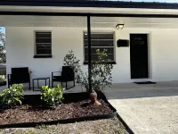 Urban Retreat: Cozy House in The Heart of Zephyrhills
