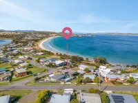 Escape to Coastal Tranquility - 400m from Primrose Sands Beach Hotels in Sorell