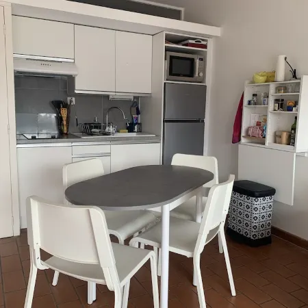 Studio Avec Terrasse Plein Centre Ville Face à la Mer, à 50 Mètres de la Plage