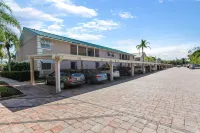 Turtle Cove Condo--- Steps to Siesta Key Beach