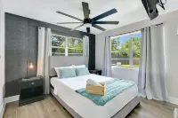 Modern 3Br Pool Home with Game Room Near Beaches!