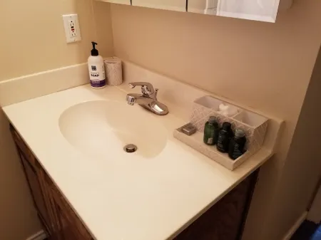 Perfect For Travelers and Traveling Nurses Near I-20