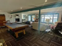 Maine Waterfront Cottage: Nestled on an acre of land, with 500ft of shore front