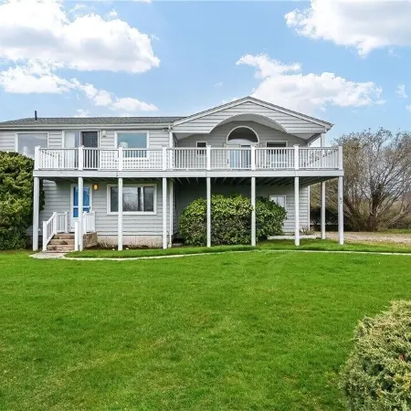 Ocean view cottage in Green Hill 3BR 2 BA