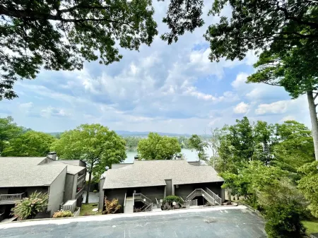 NEW Two Bedroom Lake Getaway! Serene and CLEAN!