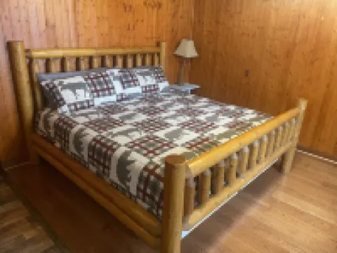 The little Log Lodge Hotels in Independence charter Township