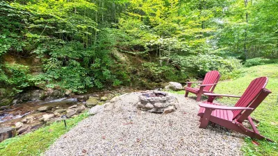 Keaton Creekside Cottage - Cozy, Charming, Incredible Location In Maggie Valley