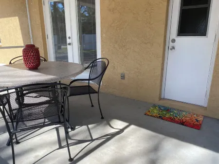 Fall Special 15% Off Through December!  Fully Furnished,Cozy Cottage