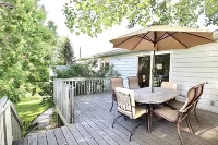 Farm house on 2 lovely acres outside of Bozeman, Pets Allowed & State Licensed