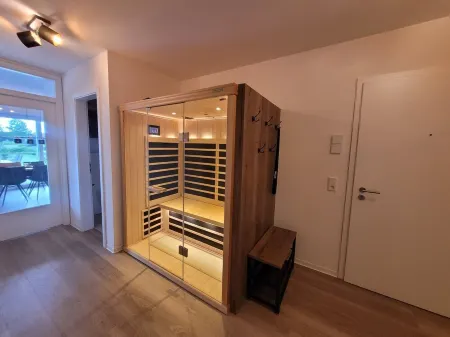 Gemütliche Ferienwohnung in Hooksiel im Wangeland, mit Infrarot Kabine