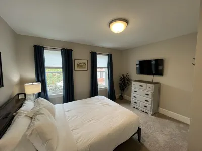 Cozy Lancaster City Townhouse - Walkable to City Sites Hotel dekat Franklin & Marshall College