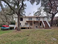Huge House W Dock/Direct Access To Rainbow River! 🌈 Kayaks Included A++Location Hotels in Dunnellon