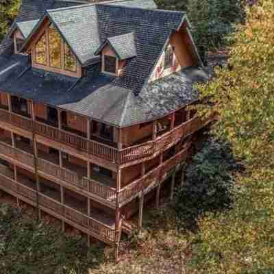 3 level cabin on Mt Mitchell golf course Hotel Exterior