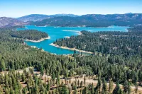 Ridge House. Modern cabin w/ all the amenities!