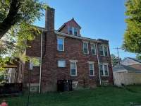 Castle style brick house with 2 car garage Hotels near Walnut Woods bird feeders
