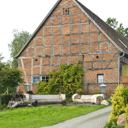Vacation Apartment Zur Breiten Karthane | Elbtalaue | Kirchblick