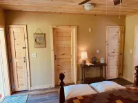 Cozy Cabin Boarding Winslow Hill Elk Viewing Area!