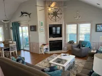 Diggin’ It- Beach Road, Private pool & Hot tub