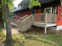 Perfect location for a Pictured Rocks adventure. Snowmobiles & trailers welcome.