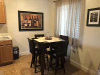 Entire  Fresno/Clovis 2 bedroom bungalow