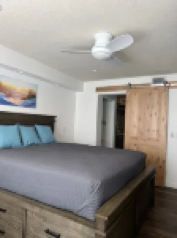 Paradise at Mandalay Beach Resort living