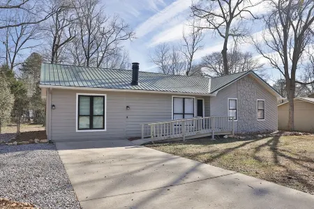 Golden Springs Stepless Rancher with GAMEROOM!