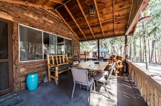 Ponderosa Cabins 104 N Laurel cabin 12