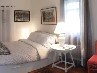 2 Bedroom Private Apt. in 1825 Whaler's Home on Duck Creek Hotels in Wellfleet