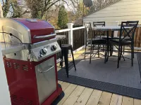 Cozy and completely updated The Farmhouse at Lanterman's Village Hotel di Youngstown