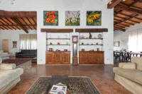 Luxe Roman Villa 25 minutes away from Rome | POOL, TENNIS COURT, FOOTBALL