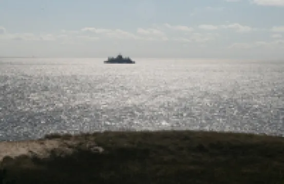 directly on the beach, balcony overlooking the sea, beach chair, close to the golf course