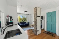 Stylish Studio in Walkers Point