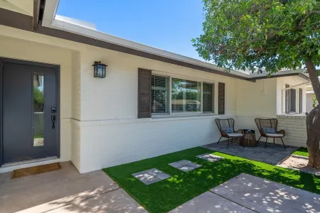 Upscale Family Gem ~ Scenic Pool ~ Game Room ~ Pkg Отели рядом с достопримечательностью «Wigwam Golf Club»