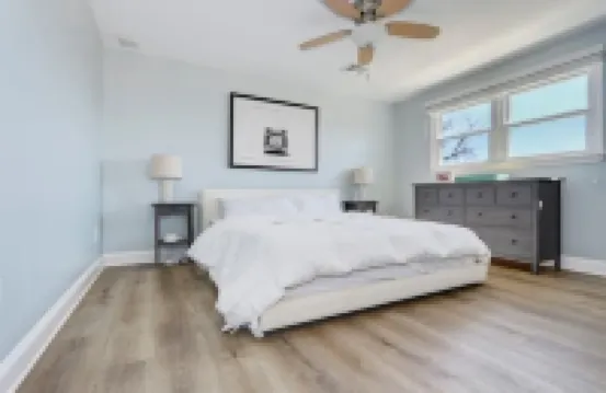 Pristine, airy beach home: sunsets, surf, golf, AC