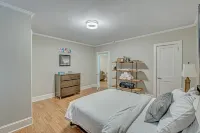 The Esben-ordered, musical, beautiful 1/1apartment with zero cleaning fees
