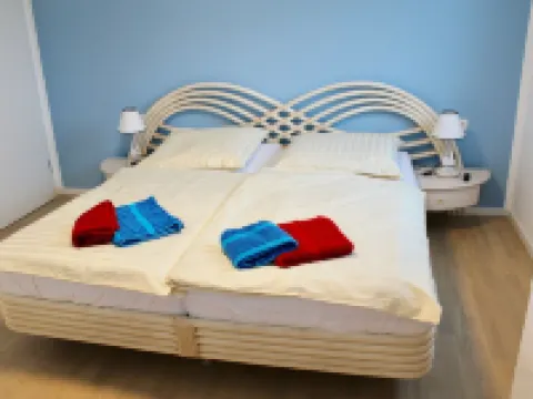 Vacation apartment Lee, experience peace and quiet on the natural beach of the Baltic Sea Hotels in Dranske