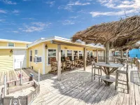 Come watch the dolphins off our NEW fishing pier Hotels in Sargent