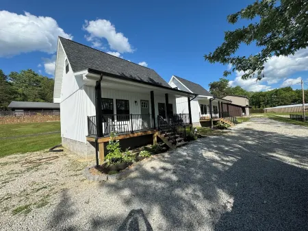 The Cove at Cave Run — Brand New Cottage minutes from Cave Run Lake