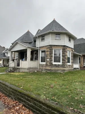 Cozy little Castle. Warm & welcoming. Hotels in Steubenville