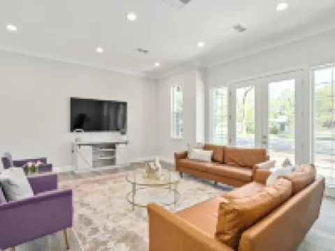 The Salma Plan: 4BR, 3.5BA, 2600 Sq Ft, Near Campus Hoteles en Davis