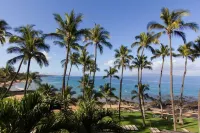 Newly Redecorated Ocean Front Condo - Private Pools