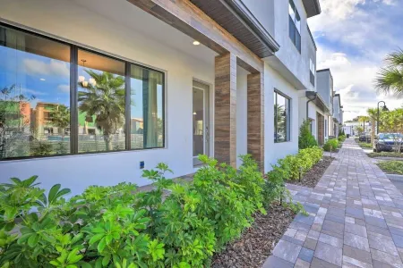 Near Disney! Villa with Private Pool