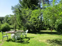 Gite in a quiet wooded setting