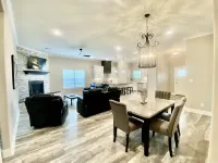 Brand new custom home, with 3 en-suite bedrooms, located in prime Kemah spot!