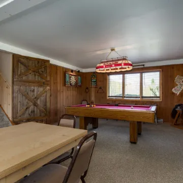 Dancing Horse Farm in Windham: Spectacular 9 Bedroom Home, 30 Acres, Ski Lodge